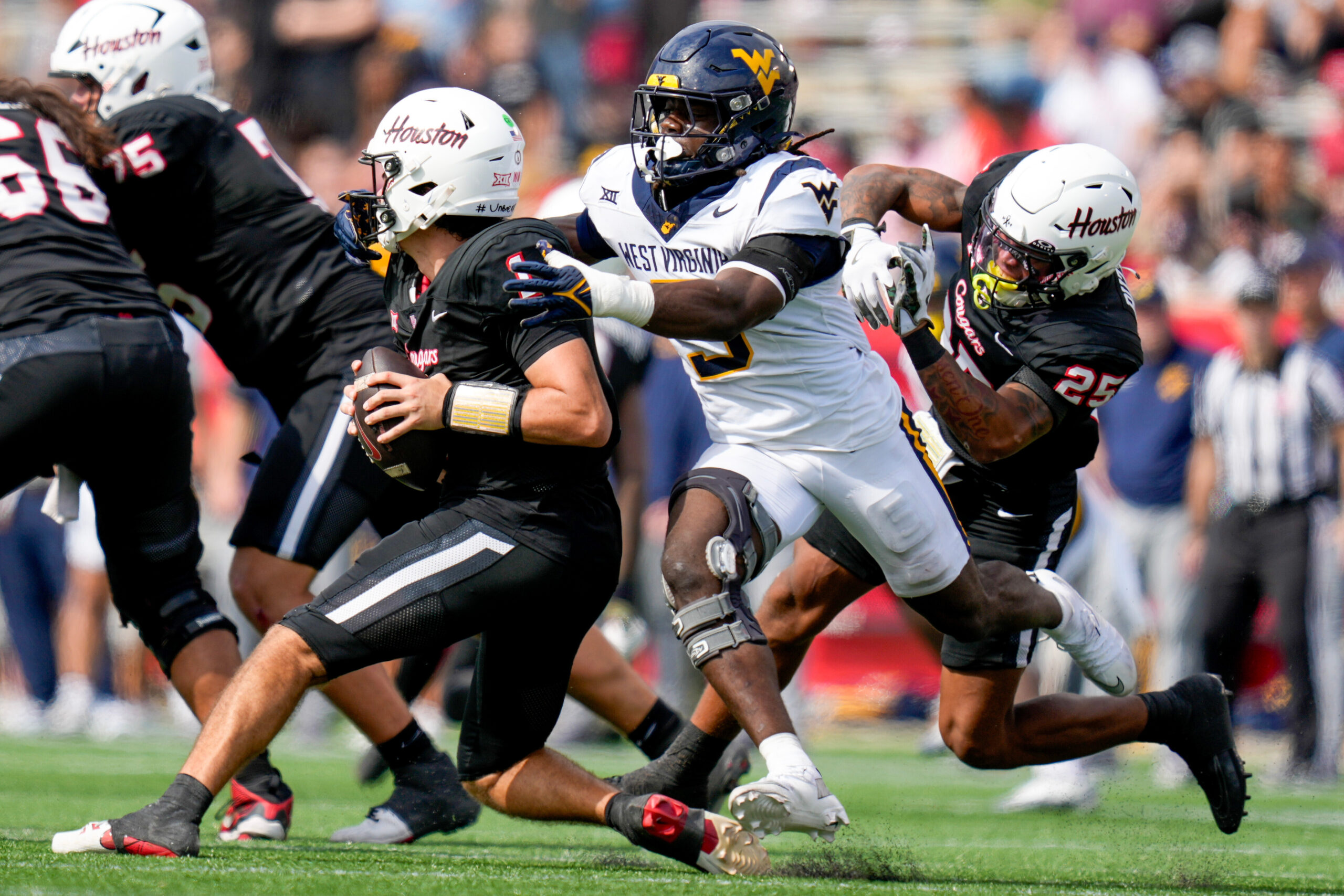 WVU upsets No. 22 Houston on the road for first Big 12 win